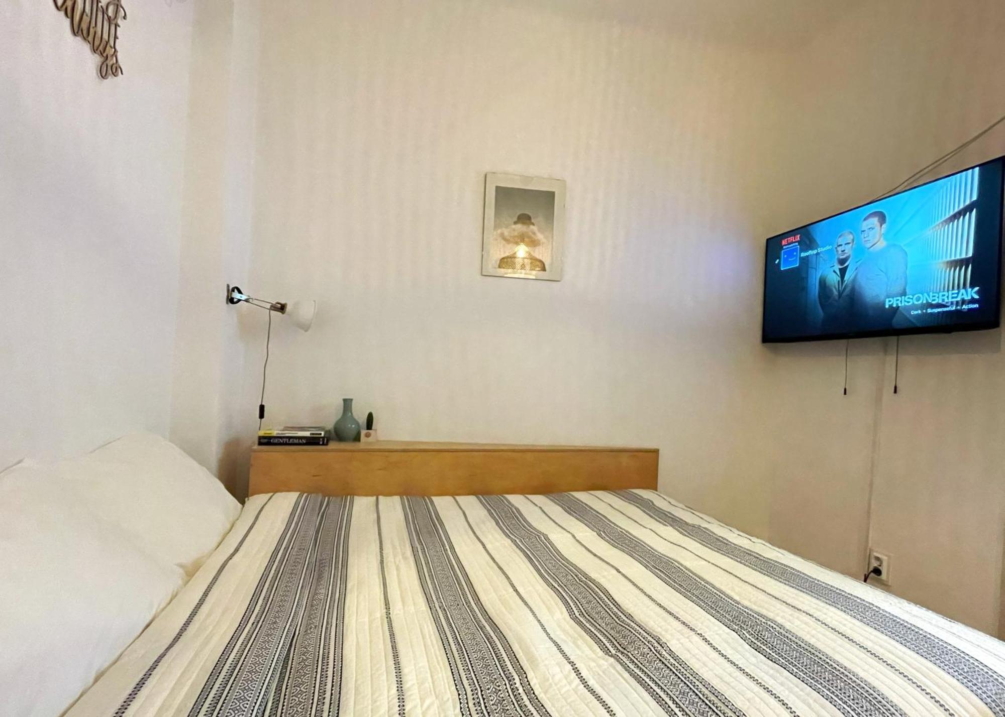 Rooftop Studio In The Heart Of Bucharest W Netflix Extérieur photo